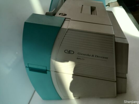 Geldautomaat Giesecke & Devrient Bankbiljetten sorteermachine Exterieur display T0100557